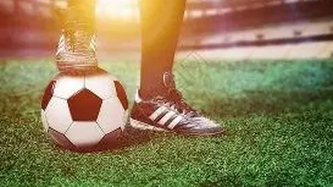 托莫里：俱乐部未明确告知离队，故无离职理由。