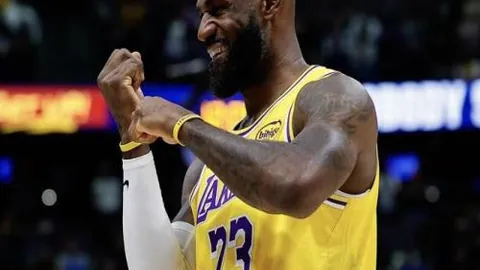 “中超新一轮赛事重启：云南玉昆主场0-2败给北京国安”