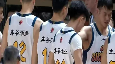 英冠布莱克本14胜9期，专家质合分析前区十码推荐